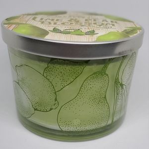 LIME AND PEAR BLOSSOM GREEN GLASS CANDLE IN JAR W/LID, 11.4 OZ